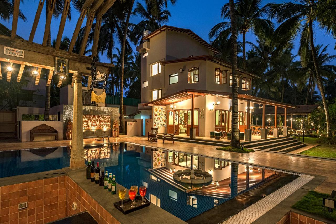 Saffronstays Casa Del Palms: Luxury Pool Villa with Island Bar in Alibaug Alibag Exterior photo